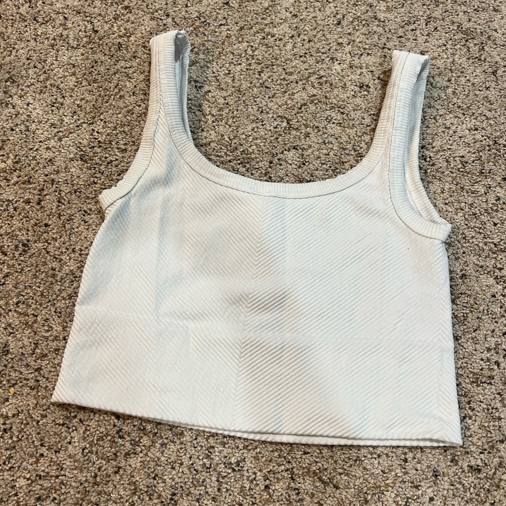white cropped tank // one size